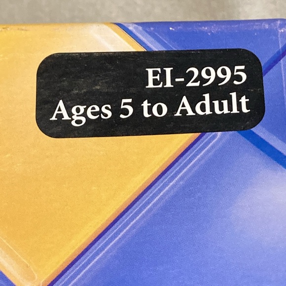 Blokus Strategy Game - Picture 2 of 15